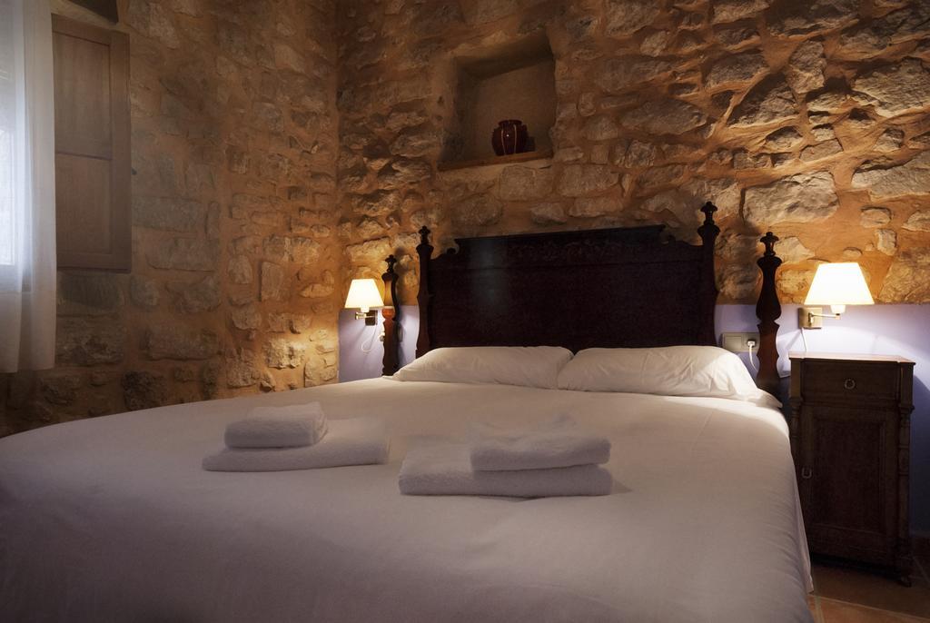 Apartamentos Dona Candida Valderrobres Exteriör bild